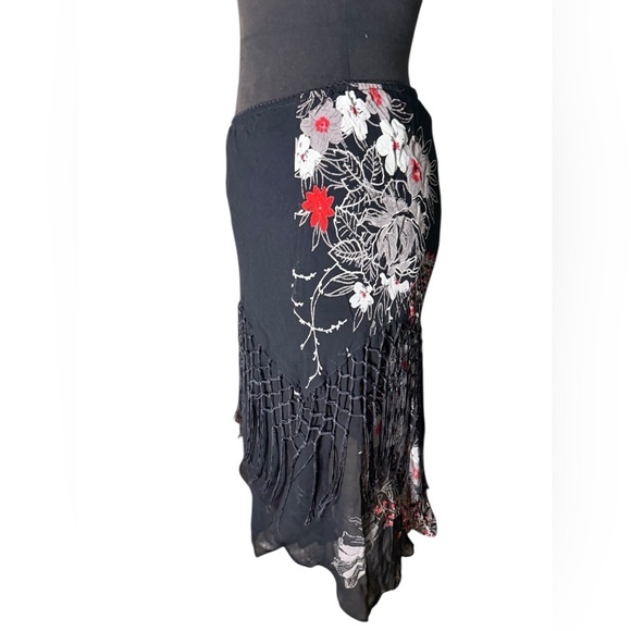 Y2K Whimsigoth Black Skirt Fringe Floral Embroidered Festival Fairy Grunge Sz S - Picture 5 of 8